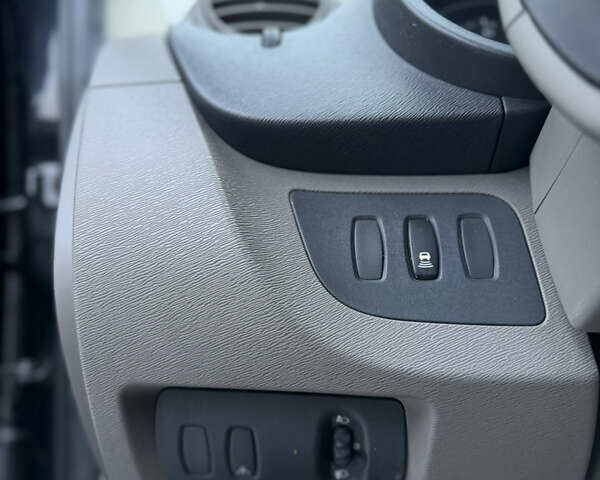 Чорний Рено Кєнгу, об'ємом двигуна 1.6 л та пробігом 233 тис. км за 7300 $, фото 5 на Automoto.ua