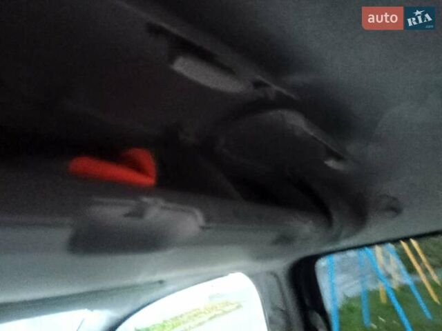Рено Кєнгу 2010 у Вінниці на Automoto.ua Чорний Рено Кєнгу, об'ємом двигуна 1.6 л та пробігом 227 тис. км за 7850 $, фото 14 на Automoto.ua