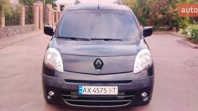 Черный Рено Кенгу, объемом двигателя 1.6 л и пробегом 243 тыс. км за 7000 $, фото 2 на Automoto.ua