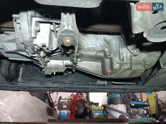 Черный Рено Кенгу, объемом двигателя 1.6 л и пробегом 202 тыс. км за 8100 $, фото 10 на Automoto.ua