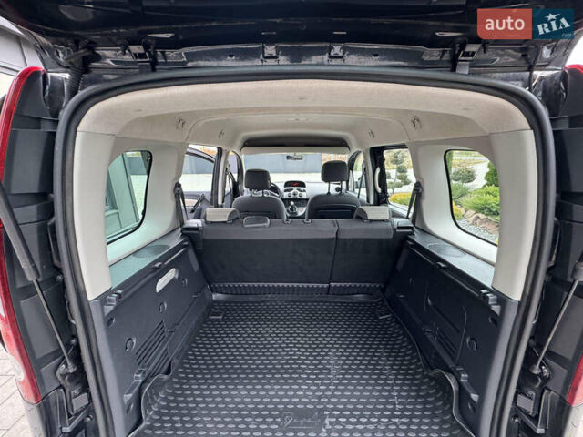 Рено Кенгу 2011 в Калуше на Automoto.ua Черный Рено Кенгу, объемом двигателя 1.6 л и пробегом 192 тыс. км за 7550 $, фото 10 на Automoto.ua