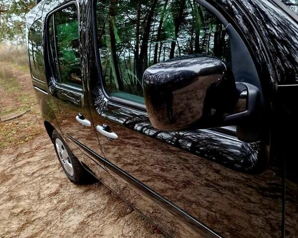 Черный Рено Кенгу, объемом двигателя 1.6 л и пробегом 229 тыс. км за 7900 $, фото 41 на Automoto.ua