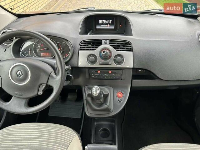 Чорний Рено Кєнгу, об'ємом двигуна 1.6 л та пробігом 187 тис. км за 6999 $, фото 9 на Automoto.ua