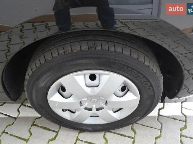 Чорний Рено Кєнгу, об'ємом двигуна 1.6 л та пробігом 170 тис. км за 8450 $, фото 4 на Automoto.ua