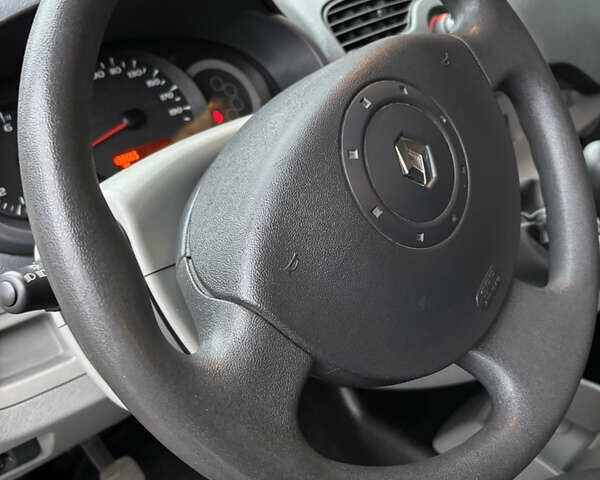 Черный Рено Кенгу, объемом двигателя 1.5 л и пробегом 138 тыс. км за 8500 $, фото 15 на Automoto.ua