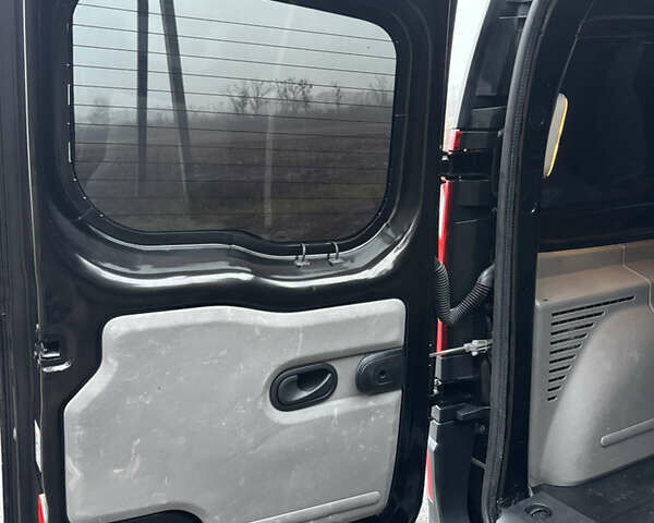 Черный Рено Кенгу, объемом двигателя 1.5 л и пробегом 138 тыс. км за 8500 $, фото 25 на Automoto.ua