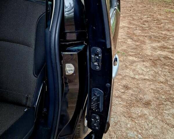 Черный Рено Кенгу, объемом двигателя 1.6 л и пробегом 229 тыс. км за 7900 $, фото 66 на Automoto.ua