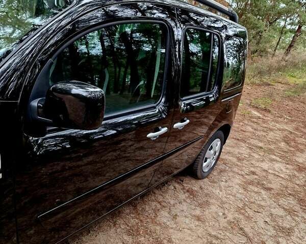 Черный Рено Кенгу, объемом двигателя 1.6 л и пробегом 229 тыс. км за 7900 $, фото 21 на Automoto.ua
