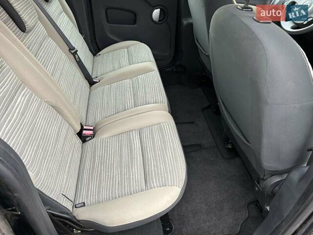 Чорний Рено Кєнгу, об'ємом двигуна 1.6 л та пробігом 187 тис. км за 6999 $, фото 10 на Automoto.ua