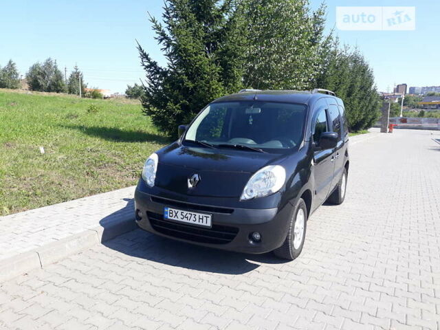 Рено Кенгу 2011 в Хмельницком на Automoto.ua Черный Рено Кенгу, объемом двигателя 1.5 л и пробегом 215 тыс. км за 7900 $, фото 6 на Automoto.ua