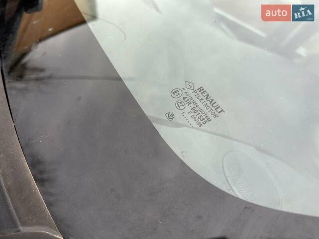 Чорний Рено Кєнгу, об'ємом двигуна 1.6 л та пробігом 187 тис. км за 6999 $, фото 13 на Automoto.ua