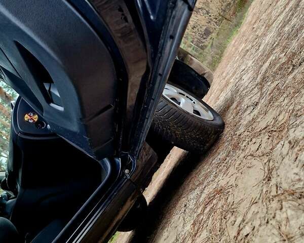 Черный Рено Кенгу, объемом двигателя 1.6 л и пробегом 229 тыс. км за 7900 $, фото 99 на Automoto.ua