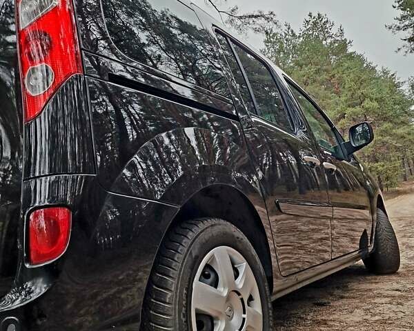 Черный Рено Кенгу, объемом двигателя 1.6 л и пробегом 229 тыс. км за 7900 $, фото 37 на Automoto.ua