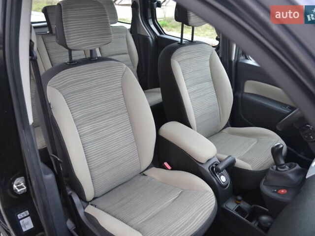 Чорний Рено Кєнгу, об'ємом двигуна 1.6 л та пробігом 170 тис. км за 8450 $, фото 27 на Automoto.ua