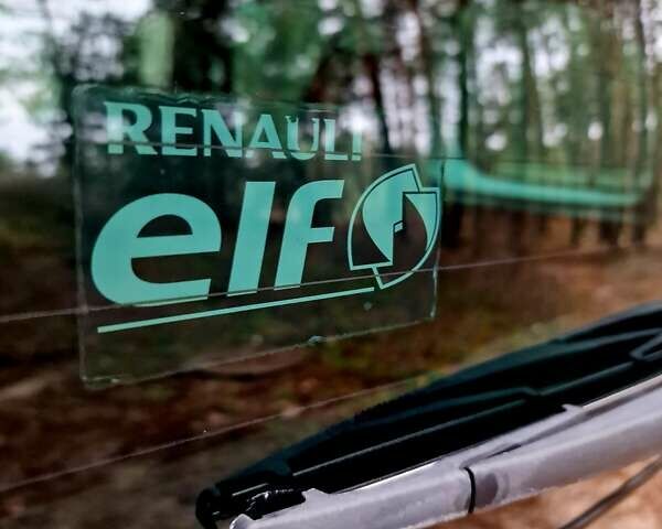 Черный Рено Кенгу, объемом двигателя 1.6 л и пробегом 229 тыс. км за 8000 $, фото 33 на Automoto.ua