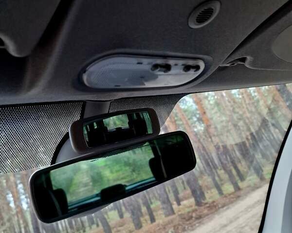 Черный Рено Кенгу, объемом двигателя 1.6 л и пробегом 229 тыс. км за 7900 $, фото 60 на Automoto.ua