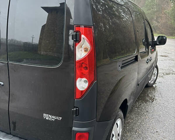 Черный Рено Кенгу, объемом двигателя 1.5 л и пробегом 138 тыс. км за 8500 $, фото 12 на Automoto.ua