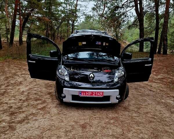 Черный Рено Кенгу, объемом двигателя 1.6 л и пробегом 229 тыс. км за 8000 $, фото 129 на Automoto.ua