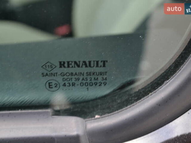 Чорний Рено Кєнгу, об'ємом двигуна 1.6 л та пробігом 170 тис. км за 8450 $, фото 28 на Automoto.ua