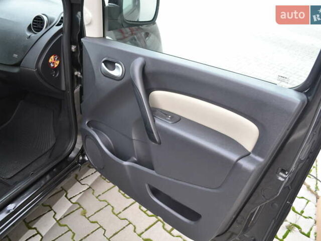 Чорний Рено Кєнгу, об'ємом двигуна 1.6 л та пробігом 170 тис. км за 8450 $, фото 25 на Automoto.ua