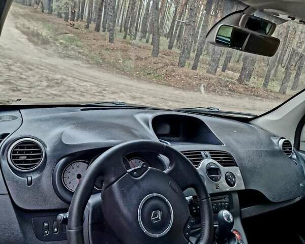 Черный Рено Кенгу, объемом двигателя 1.6 л и пробегом 229 тыс. км за 7900 $, фото 49 на Automoto.ua