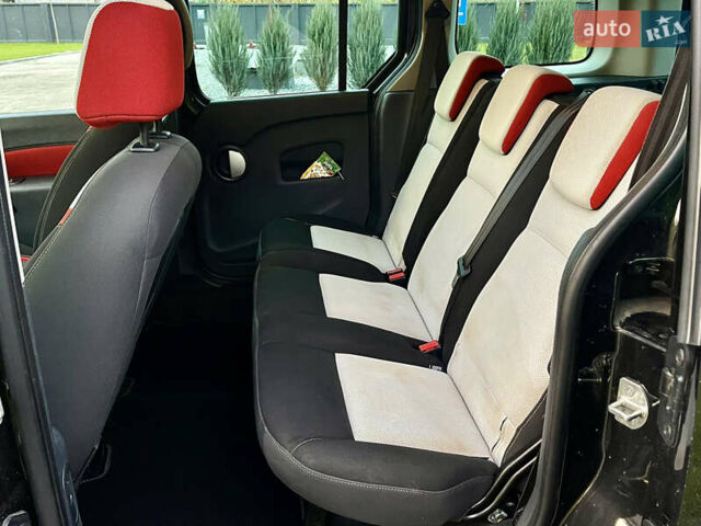 Черный Рено Кенгу, объемом двигателя 1.6 л и пробегом 178 тыс. км за 8750 $, фото 5 на Automoto.ua