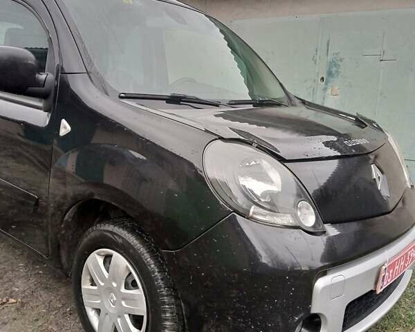 Черный Рено Кенгу, объемом двигателя 1.5 л и пробегом 225 тыс. км за 8750 $, фото 1 на Automoto.ua