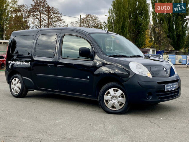 Черный Рено Кенгу, объемом двигателя 0 л и пробегом 152 тыс. км за 7900 $, фото 2 на Automoto.ua