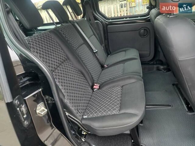 Черный Рено Кенгу, объемом двигателя 1.5 л и пробегом 80 тыс. км за 9650 $, фото 9 на Automoto.ua