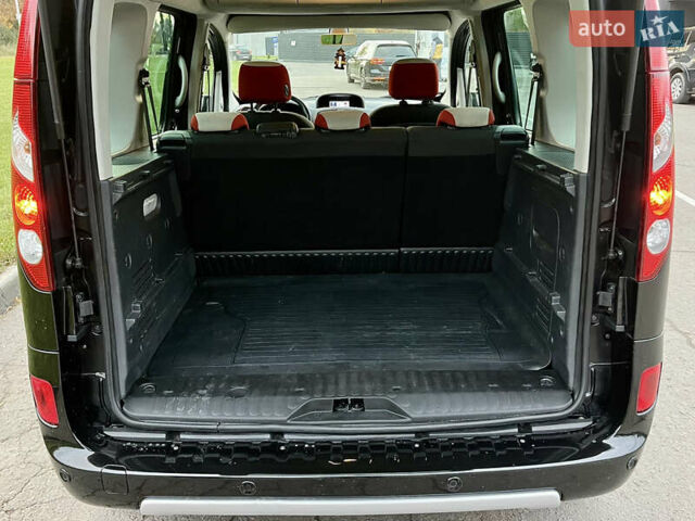 Черный Рено Кенгу, объемом двигателя 1.6 л и пробегом 178 тыс. км за 8750 $, фото 11 на Automoto.ua