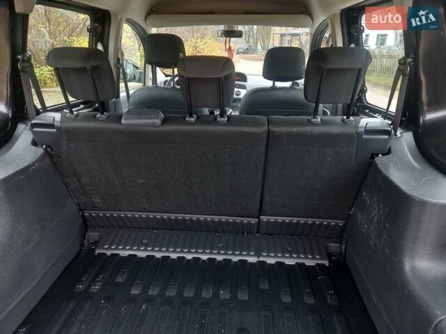 Черный Рено Кенгу, объемом двигателя 1.5 л и пробегом 80 тыс. км за 9650 $, фото 12 на Automoto.ua