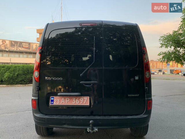 Черный Рено Кенгу, объемом двигателя 0 л и пробегом 103 тыс. км за 8200 $, фото 16 на Automoto.ua