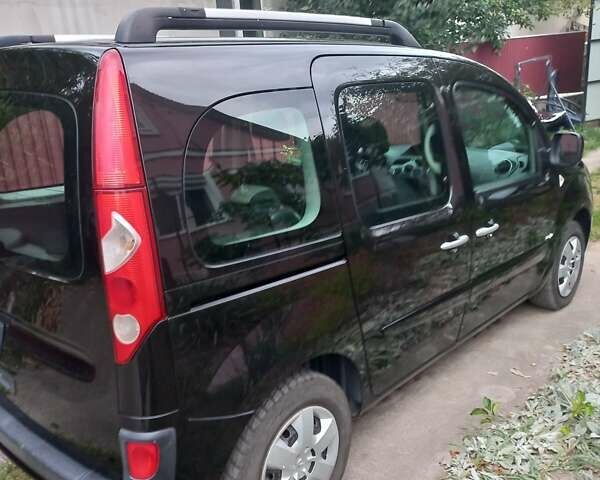 Черный Рено Кенгу, объемом двигателя 1.6 л и пробегом 211 тыс. км за 8600 $, фото 5 на Automoto.ua