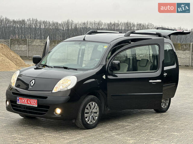 Чорний Рено Кєнгу, об'ємом двигуна 1.6 л та пробігом 212 тис. км за 8599 $, фото 24 на Automoto.ua