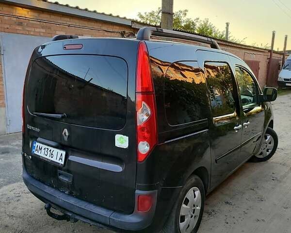 Чорний Рено Кєнгу, об'ємом двигуна 1.6 л та пробігом 240 тис. км за 8800 $, фото 4 на Automoto.ua