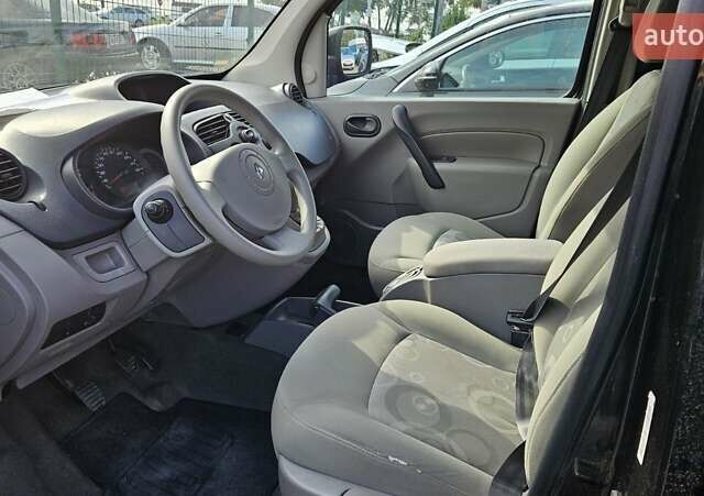 Черный Рено Кенгу, объемом двигателя 1.5 л и пробегом 220 тыс. км за 8700 $, фото 8 на Automoto.ua
