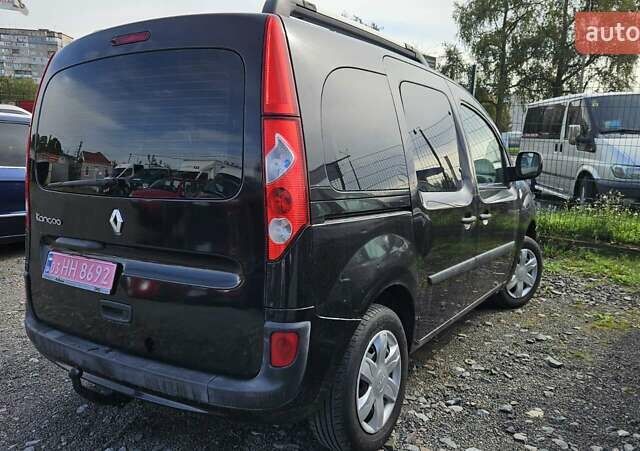 Черный Рено Кенгу, объемом двигателя 1.5 л и пробегом 220 тыс. км за 8700 $, фото 3 на Automoto.ua