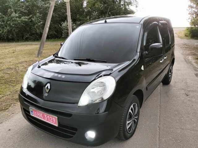 Черный Рено Кенгу, объемом двигателя 0 л и пробегом 307 тыс. км за 9200 $, фото 9 на Automoto.ua