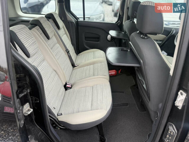 Черный Рено Кенгу, объемом двигателя 1.5 л и пробегом 214 тыс. км за 8999 $, фото 18 на Automoto.ua