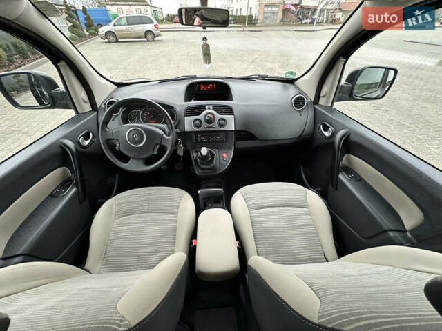 Чорний Рено Кєнгу, об'ємом двигуна 1.6 л та пробігом 212 тис. км за 8599 $, фото 8 на Automoto.ua