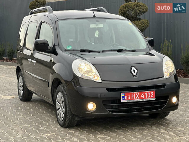 Чорний Рено Кєнгу, об'ємом двигуна 1.6 л та пробігом 212 тис. км за 8599 $, фото 2 на Automoto.ua