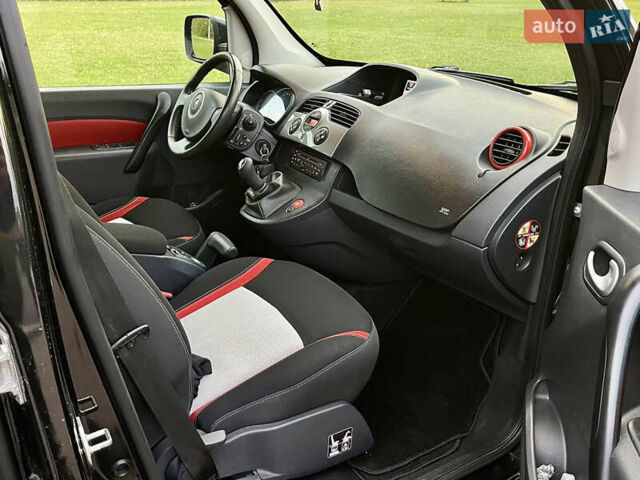Черный Рено Кенгу, объемом двигателя 1.6 л и пробегом 178 тыс. км за 8750 $, фото 13 на Automoto.ua