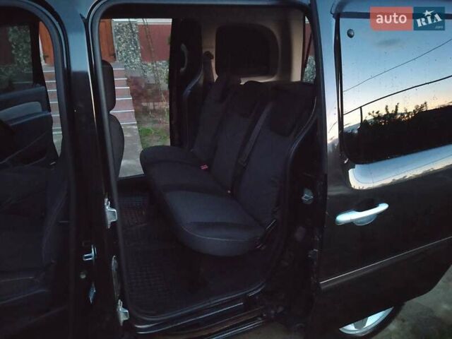 Черный Рено Кенгу, объемом двигателя 1.5 л и пробегом 260 тыс. км за 9700 $, фото 5 на Automoto.ua