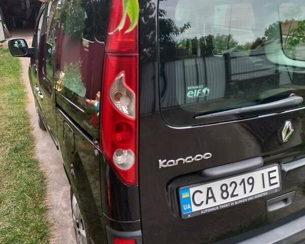 Черный Рено Кенгу, объемом двигателя 1.6 л и пробегом 211 тыс. км за 8600 $, фото 6 на Automoto.ua