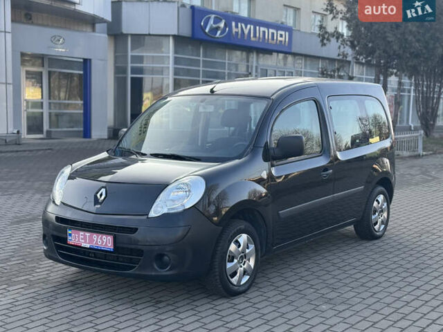 Черный Рено Кенгу, объемом двигателя 1.6 л и пробегом 225 тыс. км за 7800 $, фото 5 на Automoto.ua