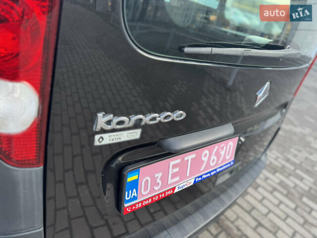 Черный Рено Кенгу, объемом двигателя 1.6 л и пробегом 225 тыс. км за 7800 $, фото 21 на Automoto.ua