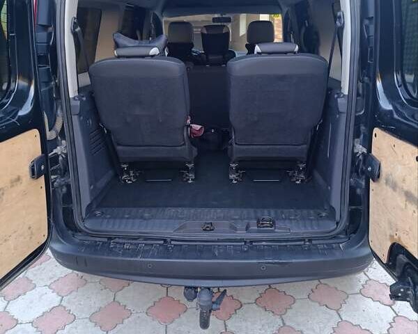 Рено Кєнгу 2013 у Чернівцях на Automoto.ua Чорний Рено Кєнгу, об'ємом двигуна 1.46 л та пробігом 246 тис. км за 12700 $, фото 6 на Automoto.ua