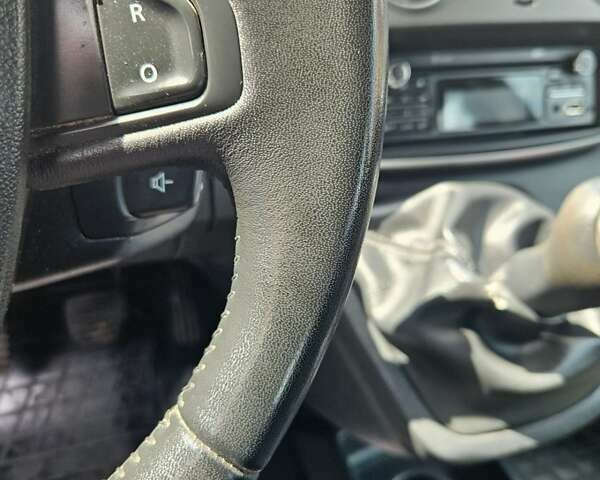 Черный Рено Кенгу, объемом двигателя 1.5 л и пробегом 200 тыс. км за 9950 $, фото 8 на Automoto.ua
