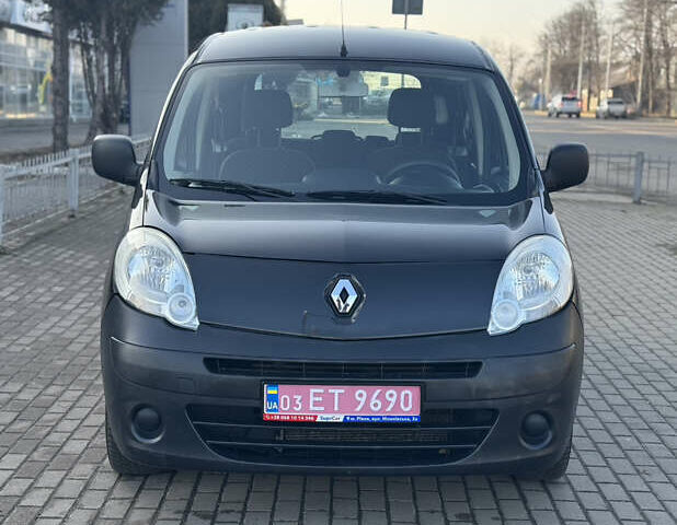 Черный Рено Кенгу, объемом двигателя 1.6 л и пробегом 225 тыс. км за 7800 $, фото 2 на Automoto.ua