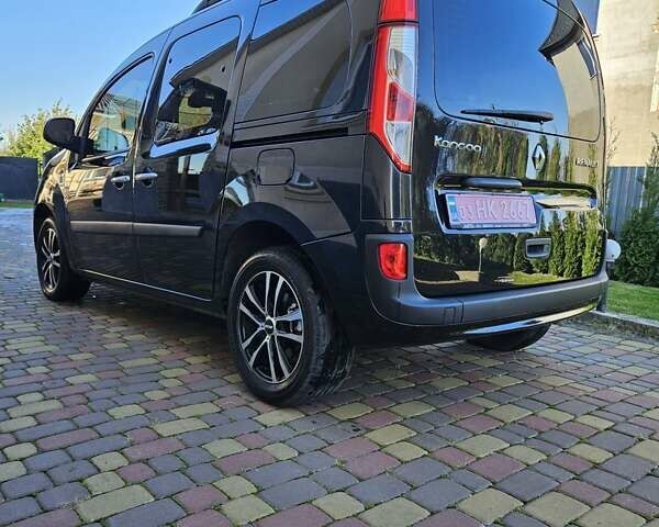 Рено Кєнгу 2013 у Дубно на Automoto.ua Чорний Рено Кєнгу, об'ємом двигуна 1.5 л та пробігом 234 тис. км за 10500 $, фото 5 на Automoto.ua